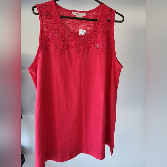 NWT Pink tank top - Picture 1 of 2